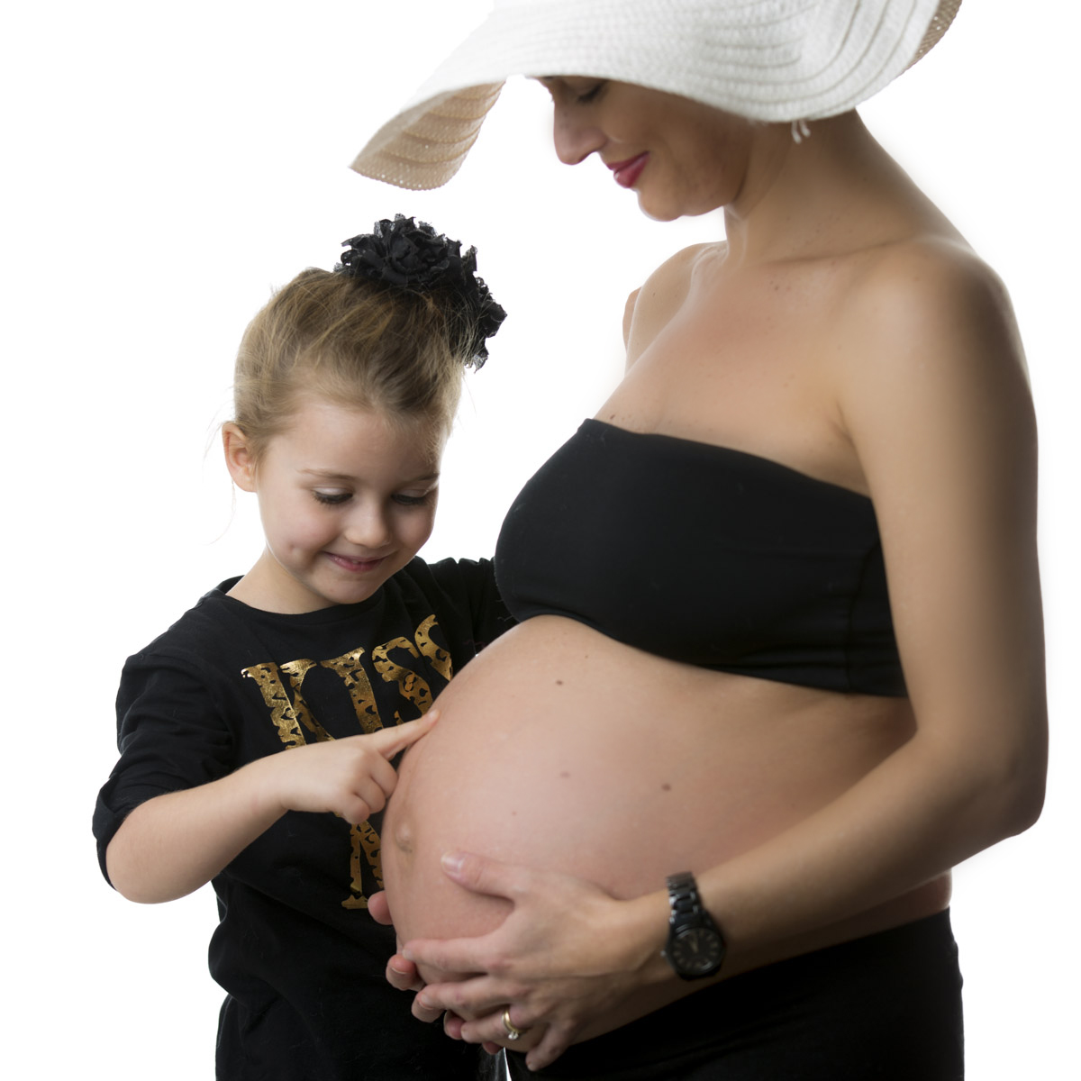 mamma in gravidanza e bambina