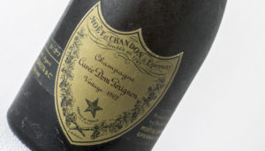 Champagne_Dom_Pérignon_1962_particolare