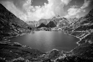 Panoramica del lago al passo del Gran Sanbernardo