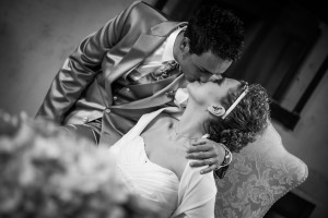 Il bacio degli sposi in comune di San Donato in Poggio